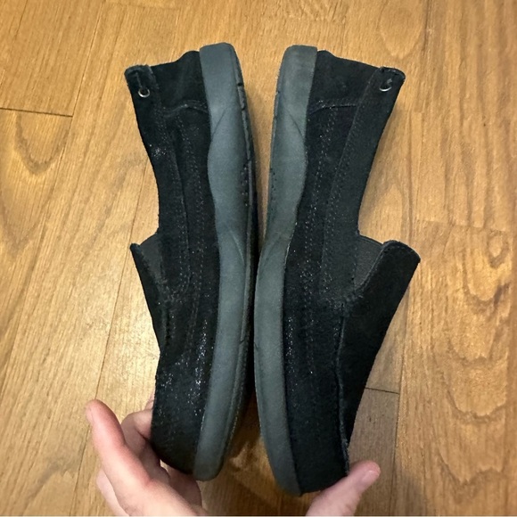 Crocs Faux Leather Black Shimmer Womens Slip On Comfortable Loafers Size 9 - Picture 7 of 9